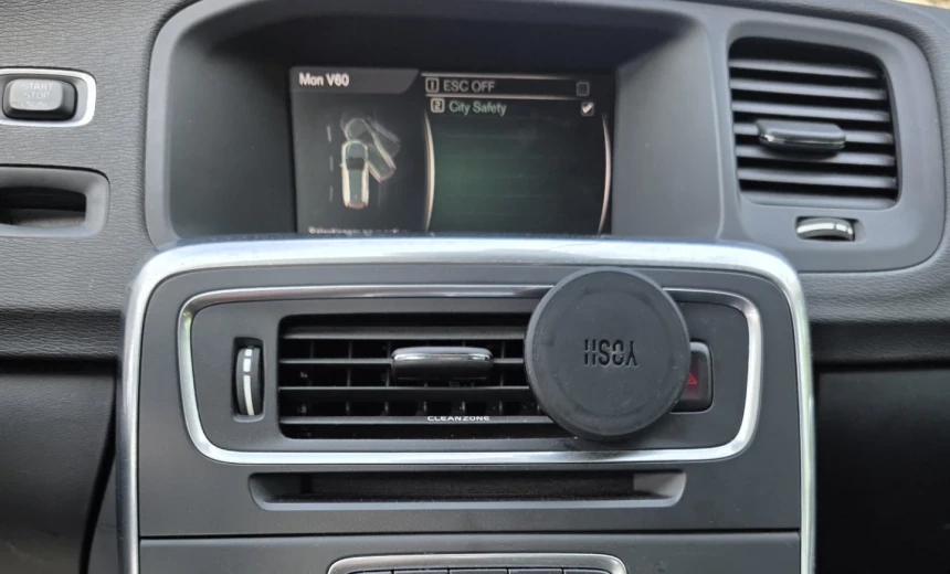 Volvo V60 2018 Gasoline Automatic Image 15