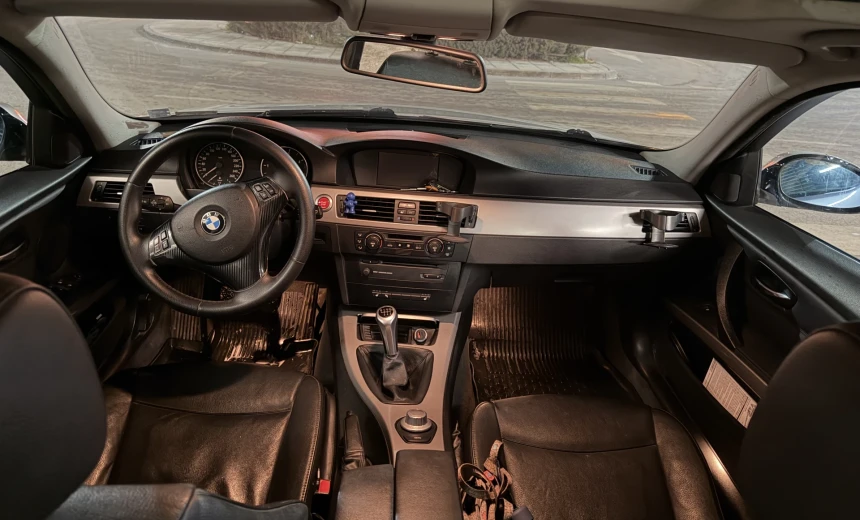 BMW 320 2006 Diesel Manual Image 4