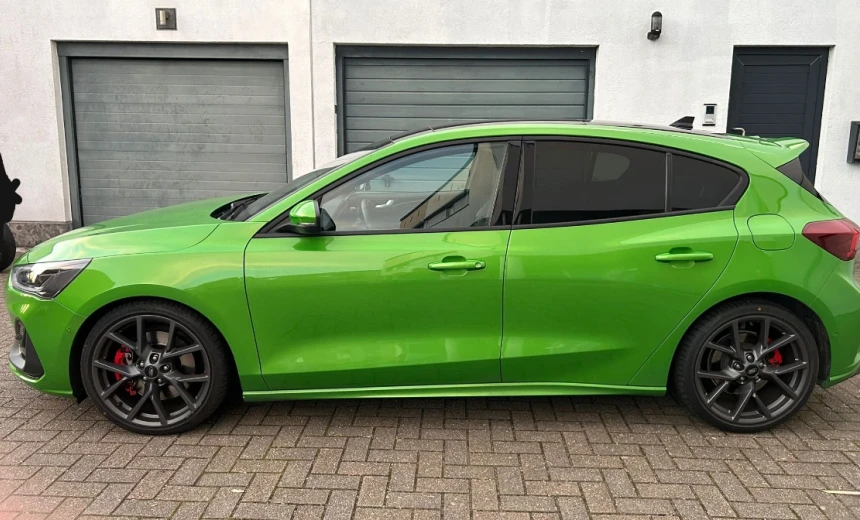 Ford Focus 2023 Gasoline Manual Image 5