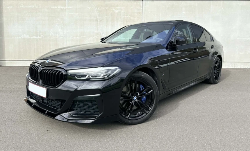 BMW 530 2021 Hybrid Electric/Gasoline Automatic Image 0