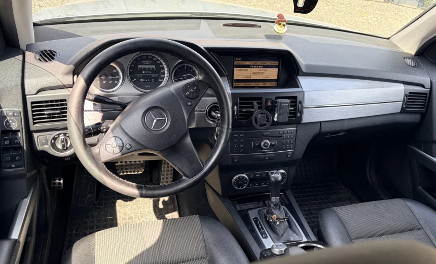 Mercedes-Benz GLK 220 2011 Diesel Automatic Image 10