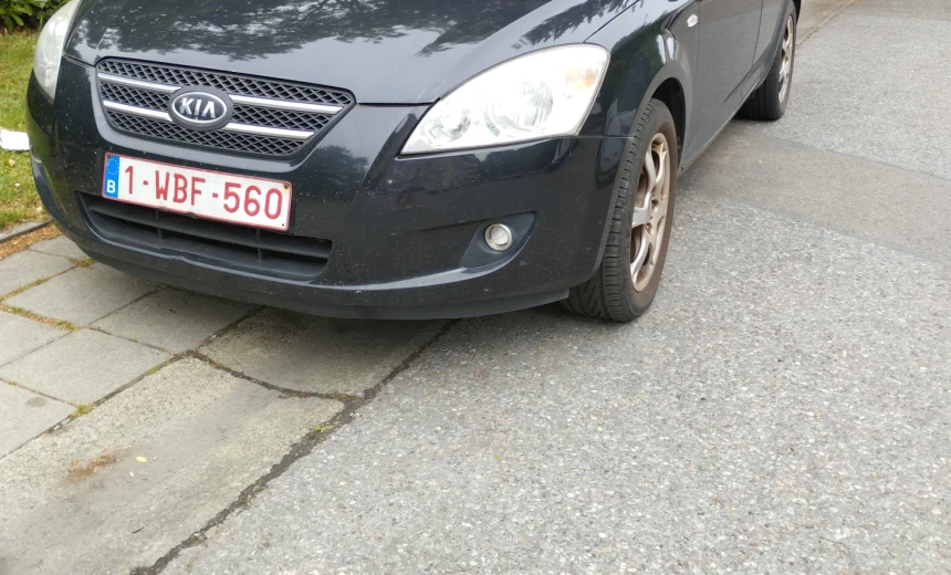 Kia Ceed SW / cee'd SW 2009 Diesel Manual Image 2