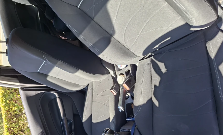 Ford Fiesta 2016 Gasoline Manual Image 2