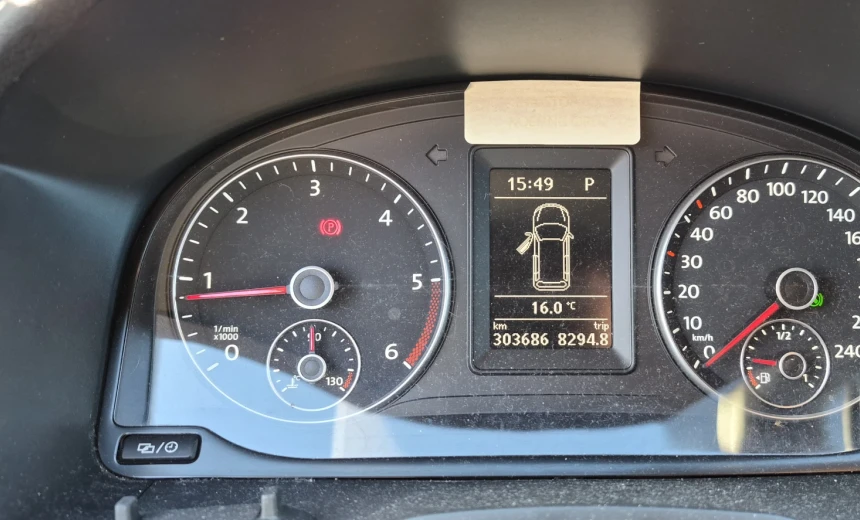 Volkswagen Caddy 2016 Diesel Automatic Image 0
