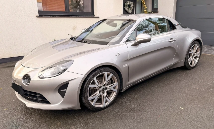 Alpine A110 2020 Gasoline Automatic Image 0