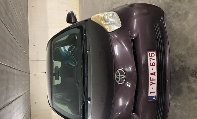 Toyota iQ 2010 Gasoline Manual Image 9