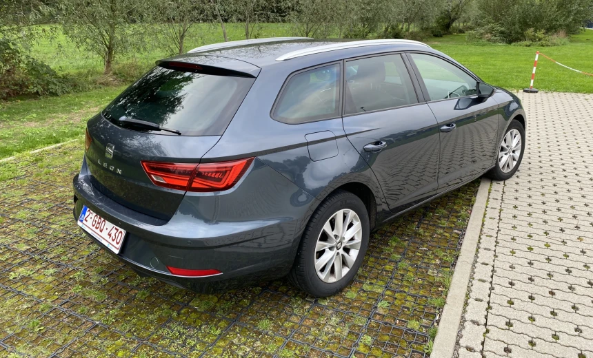 SEAT Leon 2019 Gasoline Manual Image 7