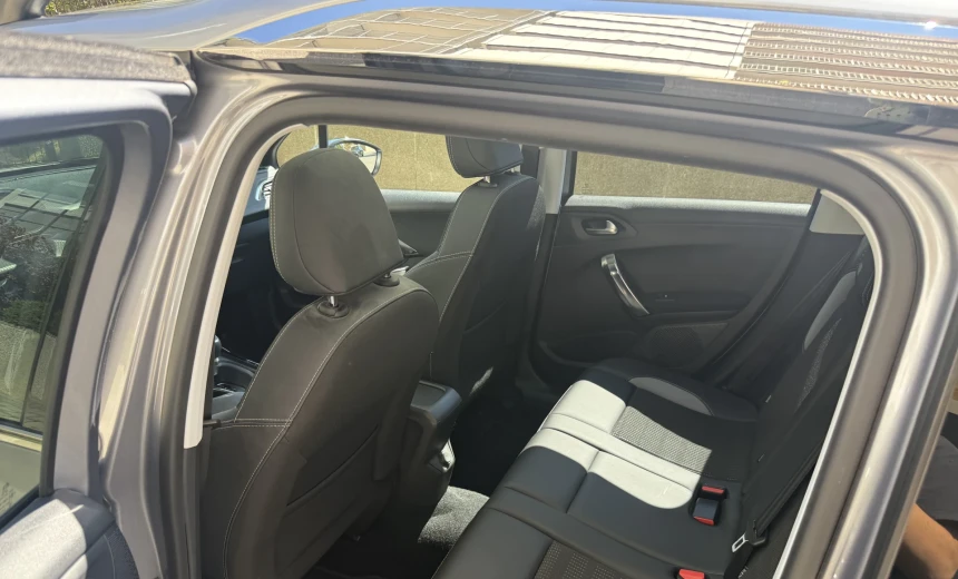 Peugeot 2008 2016 Gasoline Automatic Image 9