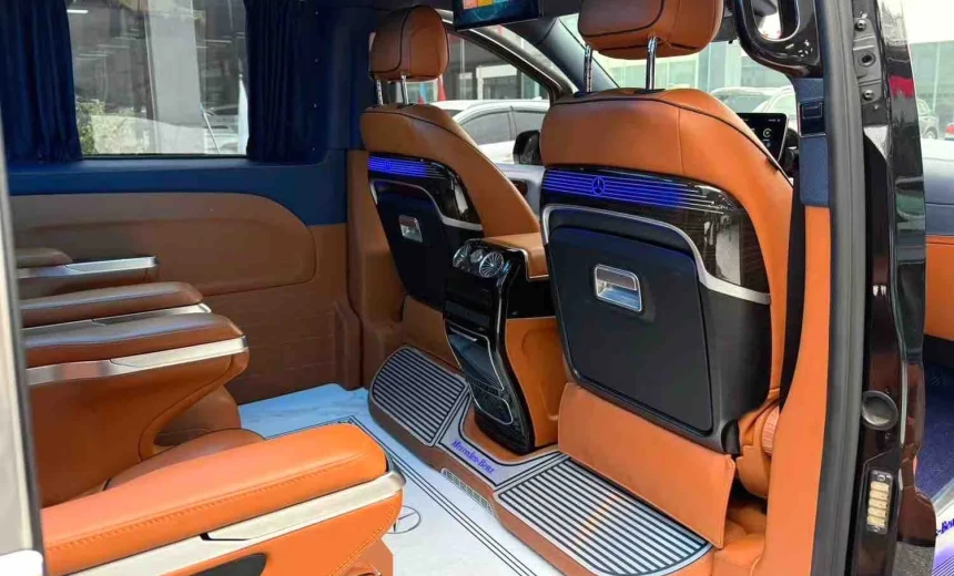 Mercedes-Benz Vito 2023 Gasoline Automatic Image 10