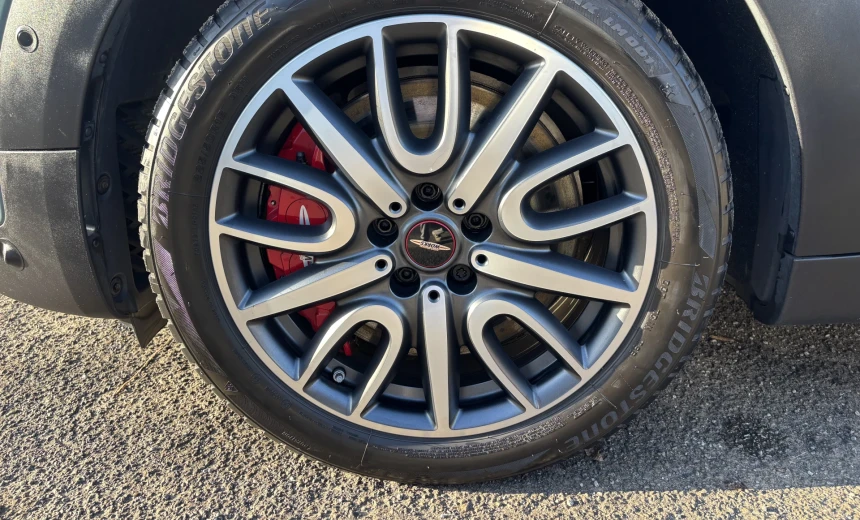 MINI John Cooper Works Countryman 2023 Gasoline Automatic Image 2