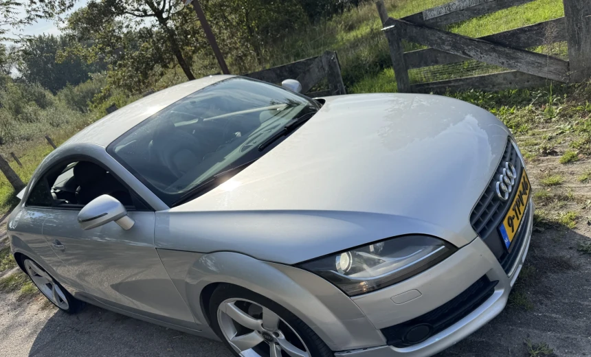 Audi TT 2007 Gasoline Automatic Image 7