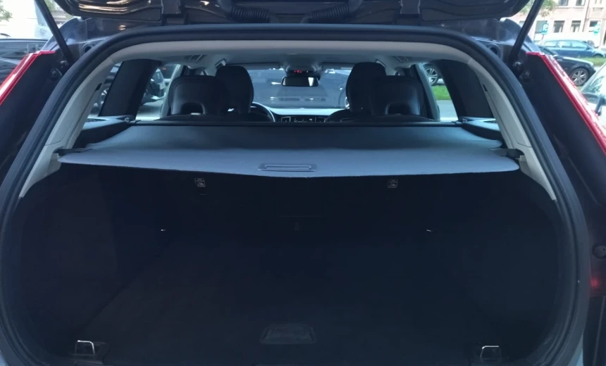 Volvo V60 2020 Diesel Manual Image 14