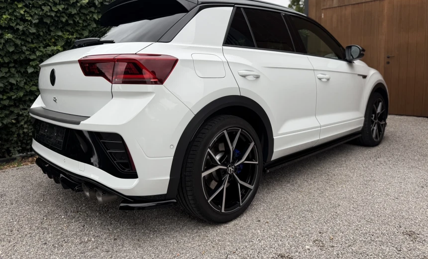 Volkswagen T-Roc 2023 Gasoline Automatic Image 2