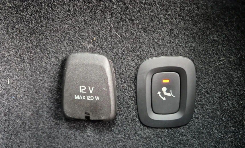 Volvo V60 2019 Diesel Automatic Image 0