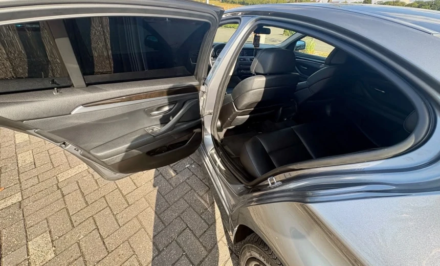BMW 523 2011 Gasoline Automatic Image 7
