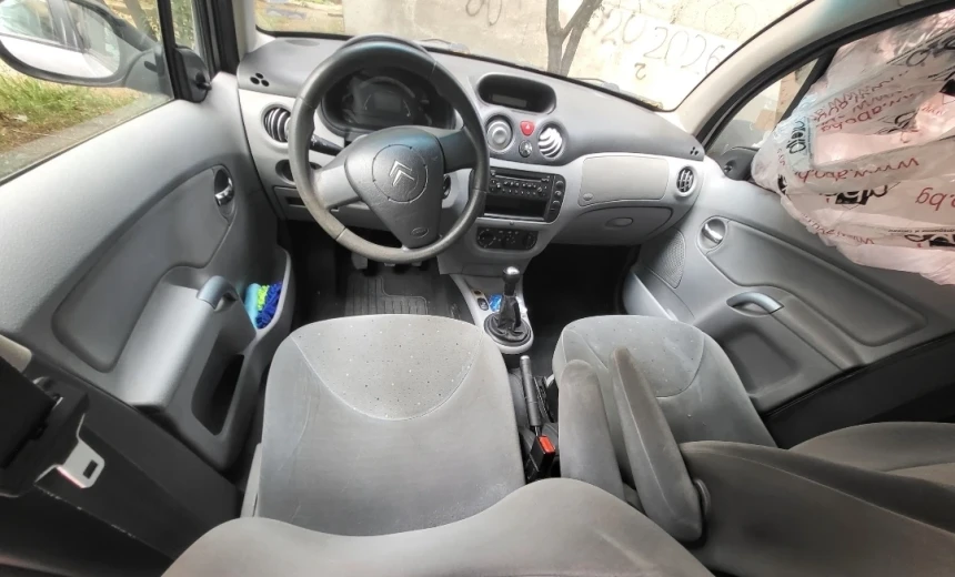 Citroen C3 2004 Diesel Manual Image 3
