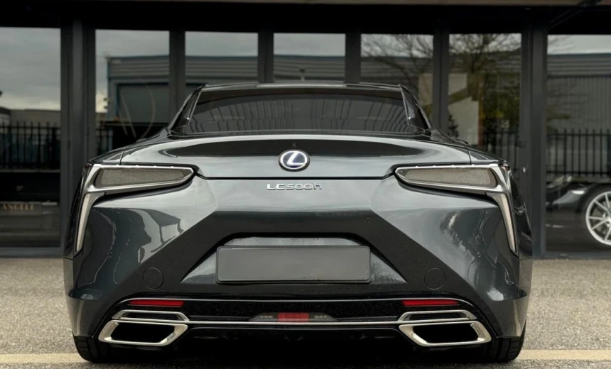 Lexus LC 500h 2018 Hybrid Electric/Gasoline Automatic Image 3