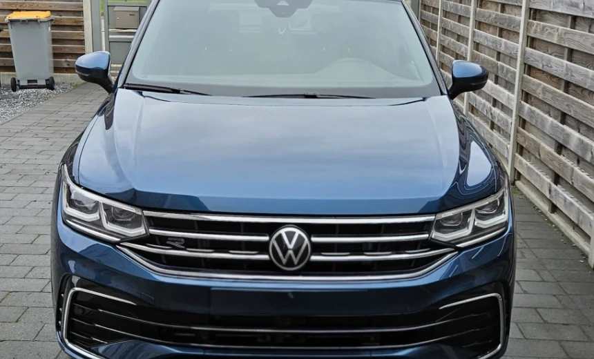 Volkswagen Tiguan 2022 Hybrid Electric/Gasoline Automatic Image 0