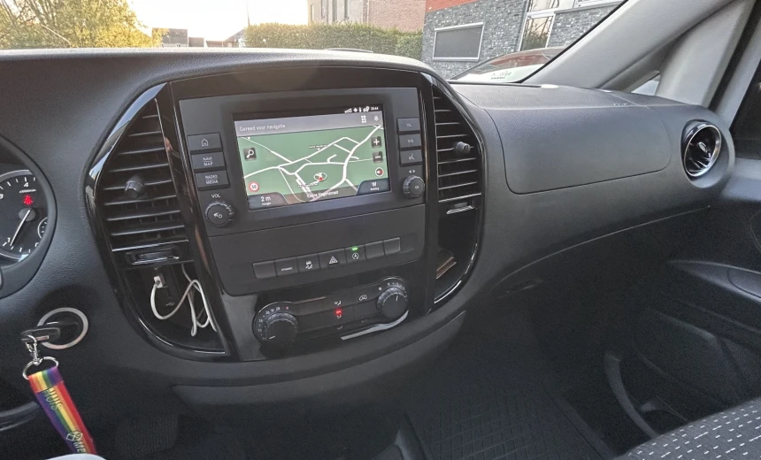 Mercedes-Benz Vito 2022 Diesel Automatic Image 8
