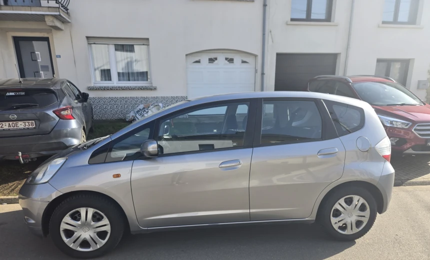 Honda Jazz 2010 Gasoline Manual Image 2