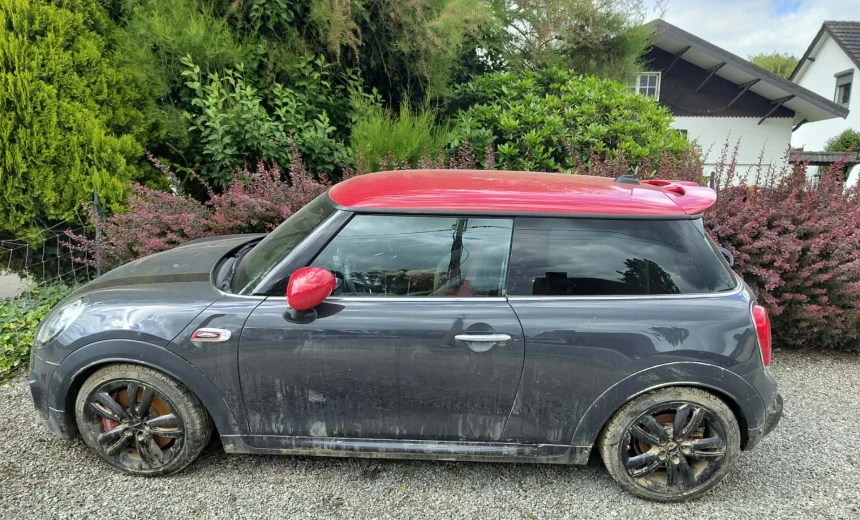MINI John Cooper Works 2015 Gasoline Automatic Image 2