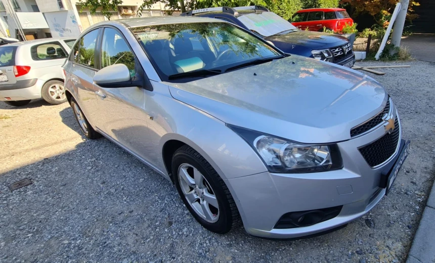 Chevrolet Cruze 2011 Gasoline Manual Image 6