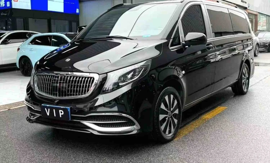 Mercedes-Benz Vito 2023 Gasoline Automatic Image 0