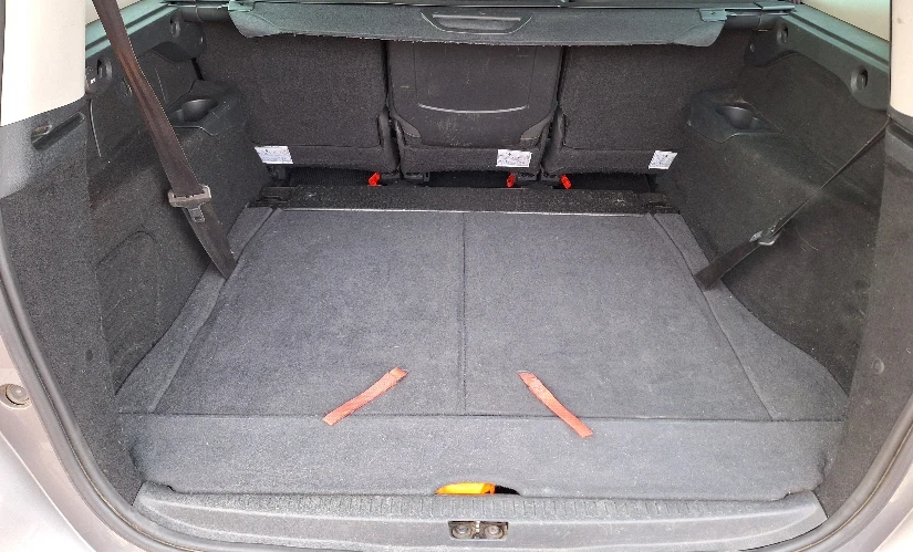 Renault Grand Scenic 2011 Diesel Manual Image 6