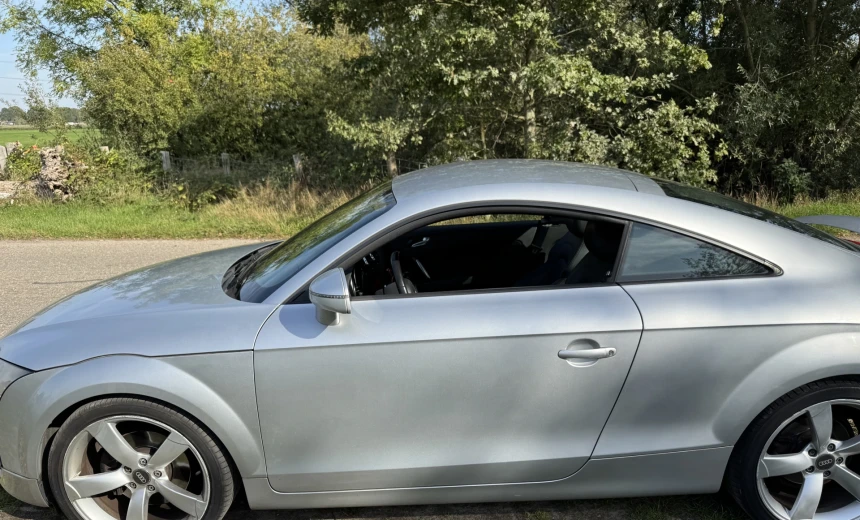 Audi TT 2007 Gasoline Automatic Image 4