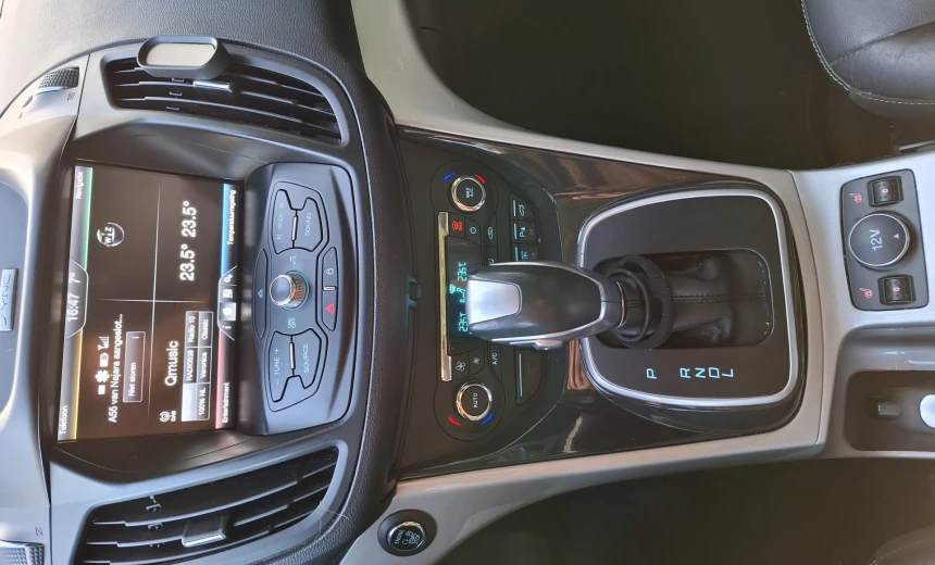 Ford C-Max 2015 Hybrid Electric/Gasoline Automatic Image 11