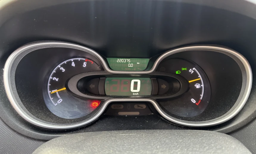 Opel Vivaro 2016 Diesel Manual Image 8