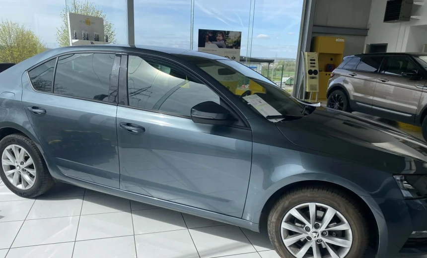 Skoda Octavia 2018 Diesel Automatic Image 1