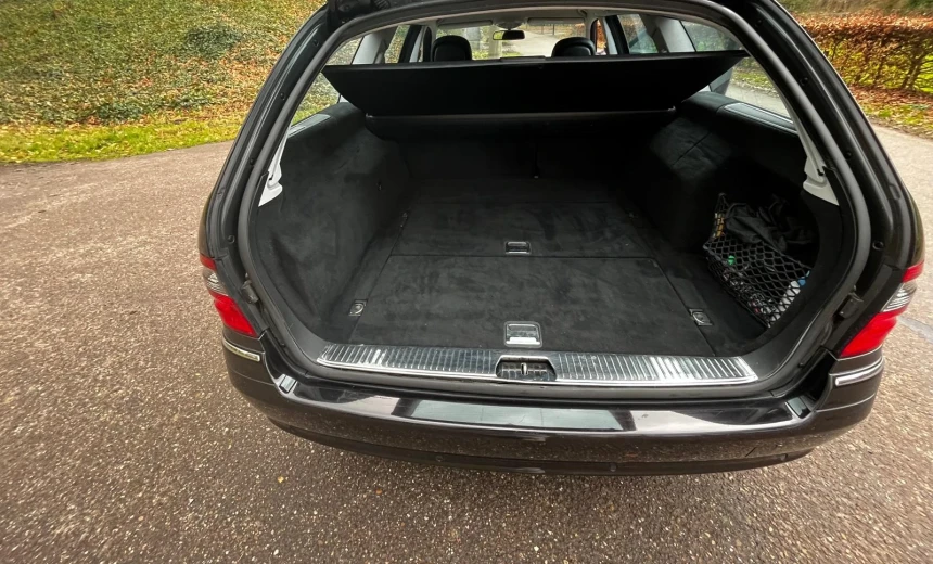 Mercedes-Benz E 200 2006 Gasoline Automatic Image 7