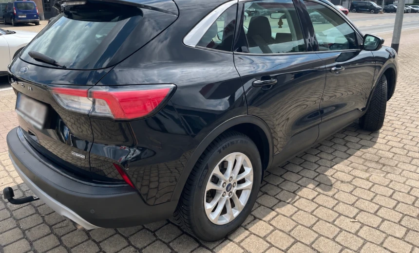 Ford Kuga 2021 Hybrid Electric/Gasoline Automatic Image 3