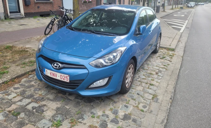 Hyundai i30 2012 Gasoline Manual Image 0