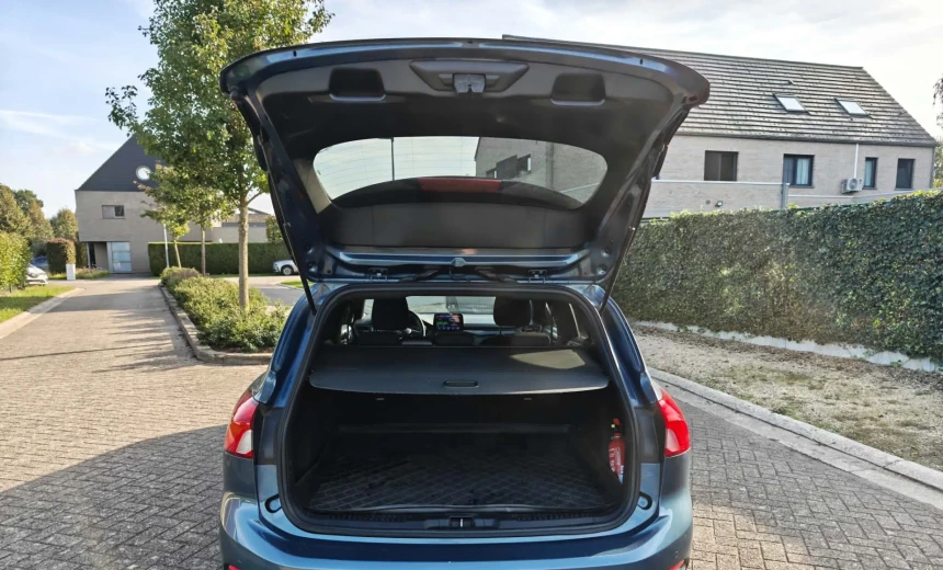 Ford Focus 2020 Hybrid Electric/Gasoline Manual Image 6