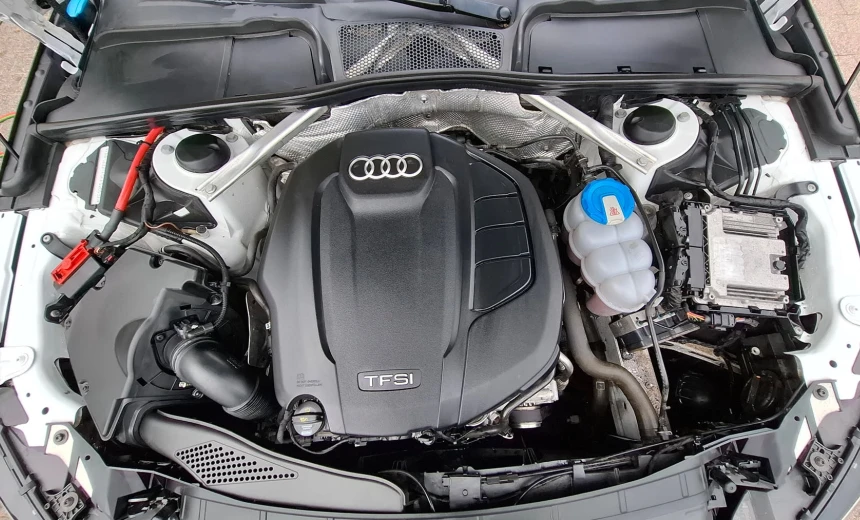 Audi A4 2016 Gasoline Automatic Image 2