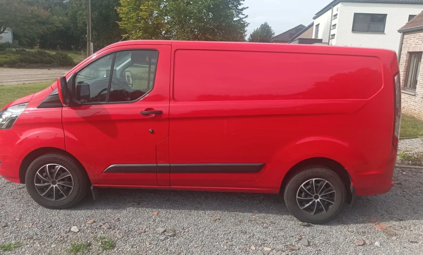 Ford Transit Custom 2018 Diesel Manual Image 2