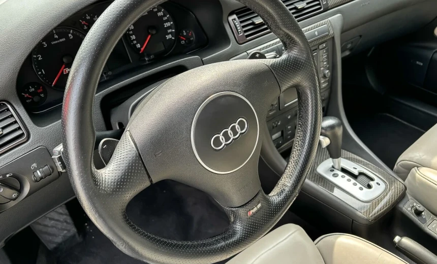 Audi RS6 2003 Gasoline Automatic Image 7