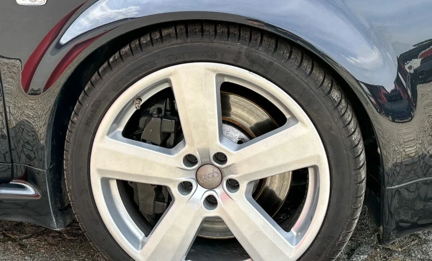 Audi RS6 2003 Gasoline Automatic Image 2