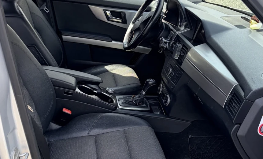 Mercedes-Benz GLK 220 2011 Diesel Automatic Image 8