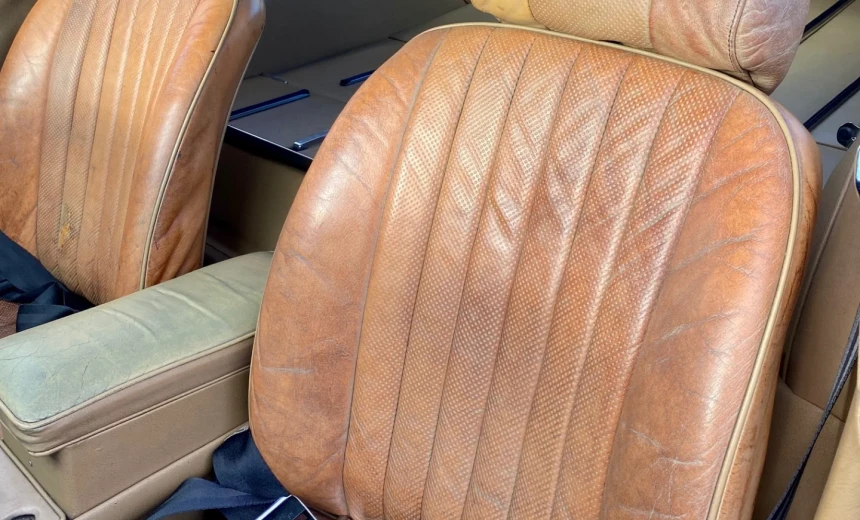 Jaguar E-Type 1970 Gasoline Manual Image 9