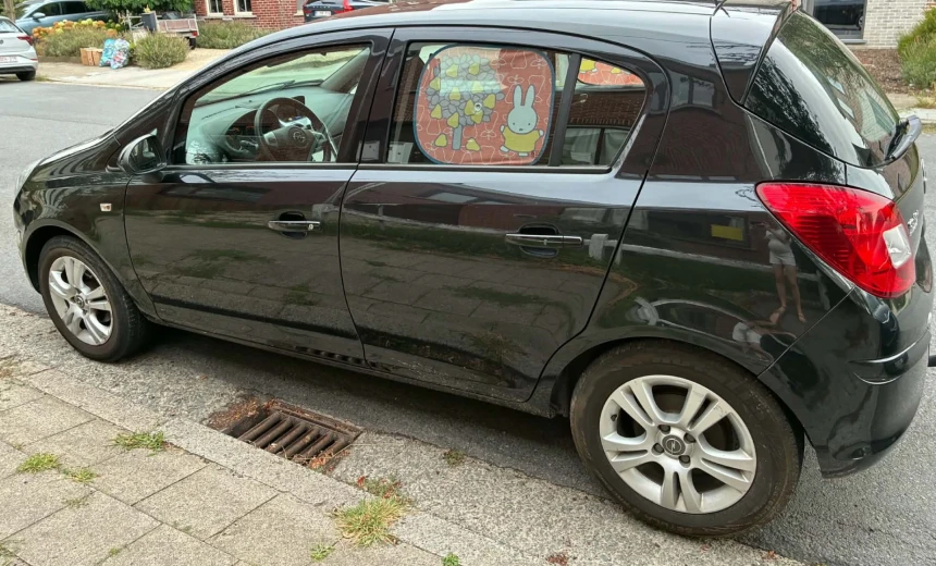 Opel Corsa 2013 Gasoline Manual Image 9