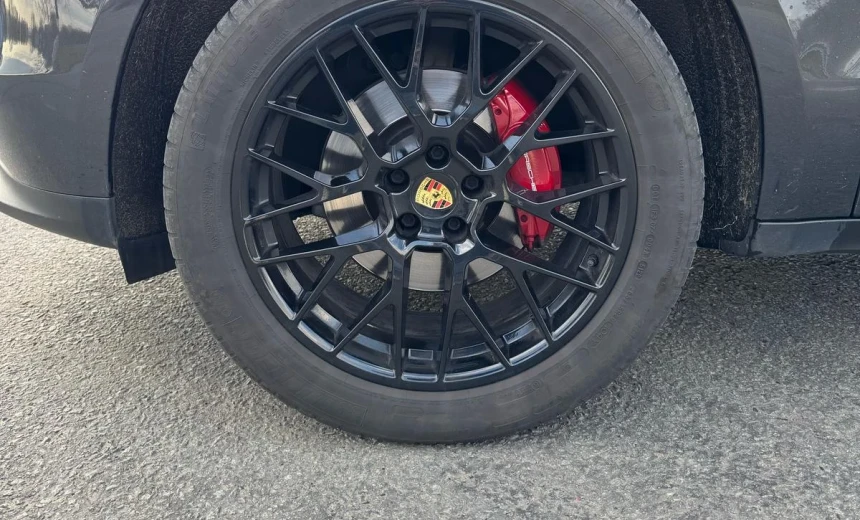 Porsche Macan 2017 Gasoline Automatic Image 13