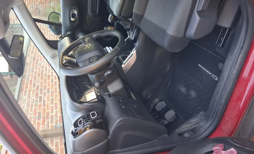 Citroen C3 Aircross 2023 Gasoline Manual Image 3