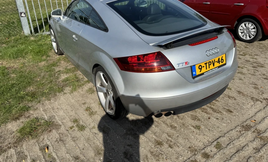 Audi TT 2007 Gasoline Automatic Image 11