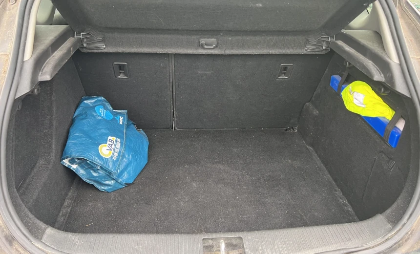 Opel Astra 2011 Diesel Manual Image 4