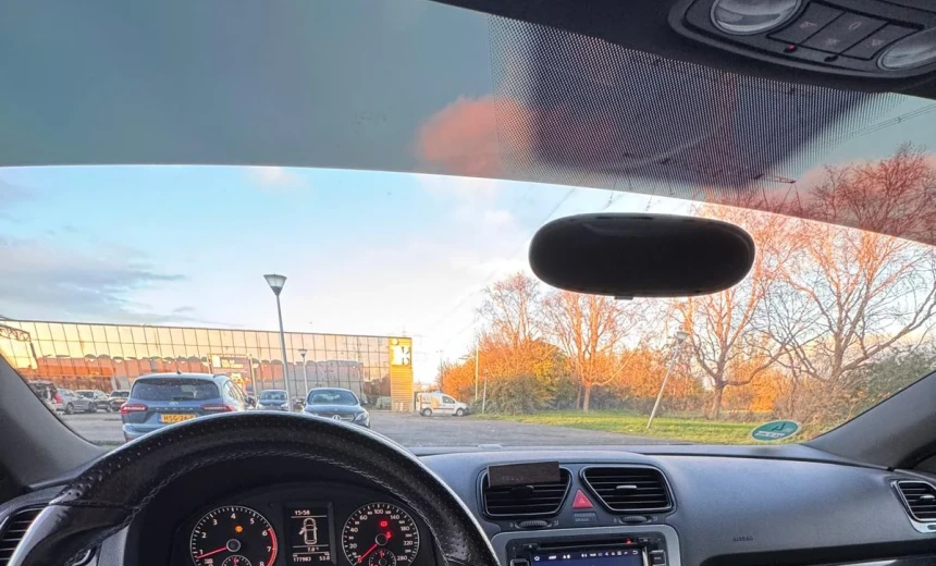 Volkswagen Scirocco 2010 Gasoline Manual Image 6