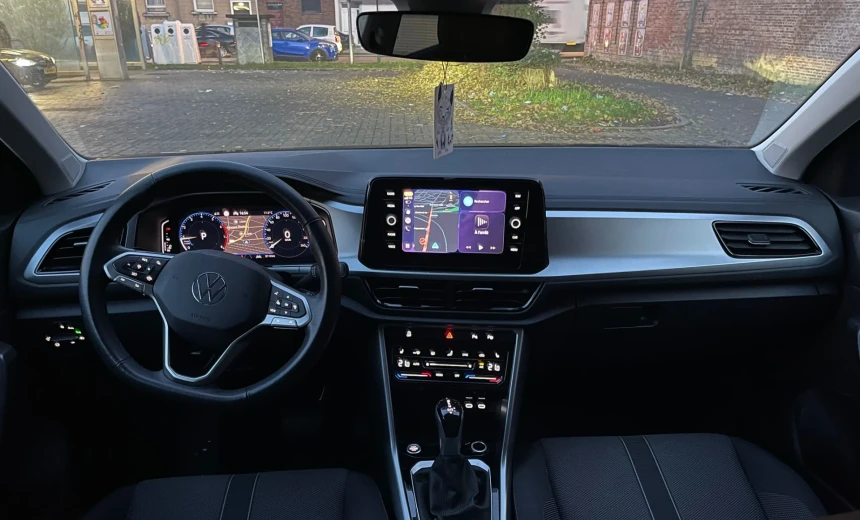 Volkswagen T-Roc 2025 Gasoline Automatic Image 10