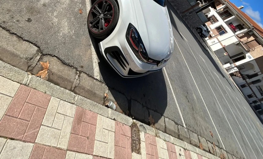 Volkswagen Golf GTI 2017 Gasoline Automatic Image 16